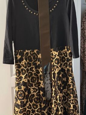 Peter Nygard Leopard Scoop Neck Dress